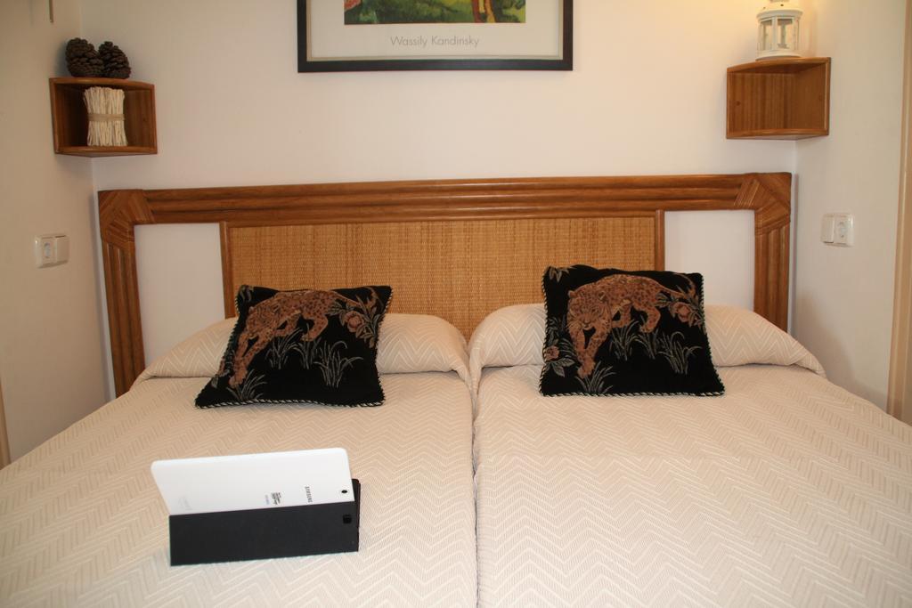 Apartaments Ocean Canada ปลาตจาดาโร ภายนอก รูปภาพ