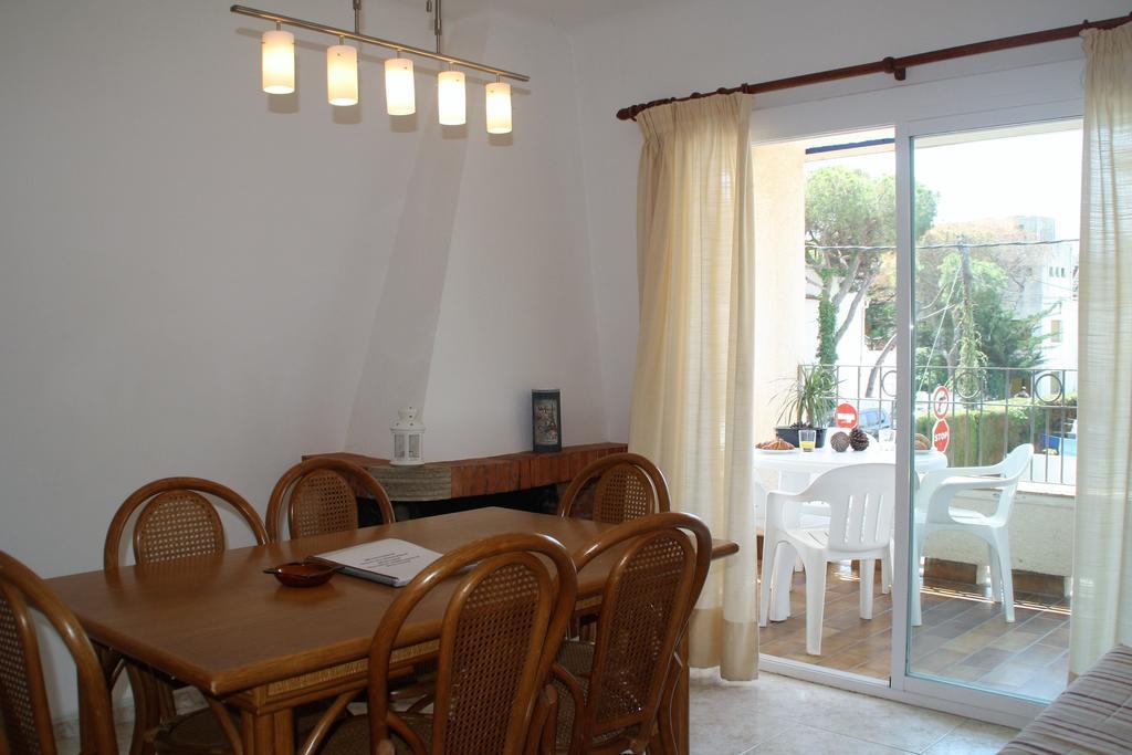 Apartaments Ocean Canada ปลาตจาดาโร ภายนอก รูปภาพ